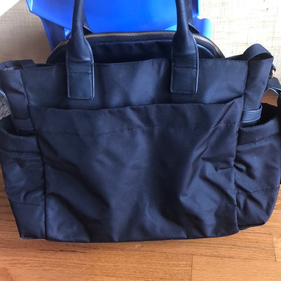 Skip Hop Chelsea Diaper Bag - Picture 8 of 9